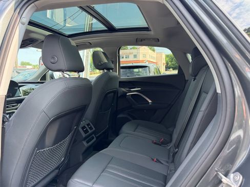 Used 2025 Audi Q5 Premium w/ Convenience Package AWD/4WD image 27