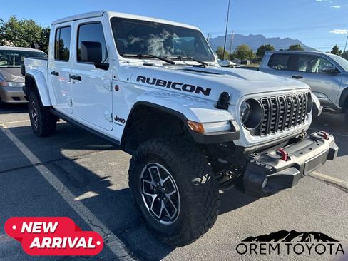 Used 2025 Jeep Gladiator Rubicon AWD/4WD image 6