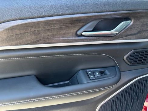 New 2026 Jeep Grand Cherokee Limited AWD/4WD image 16
