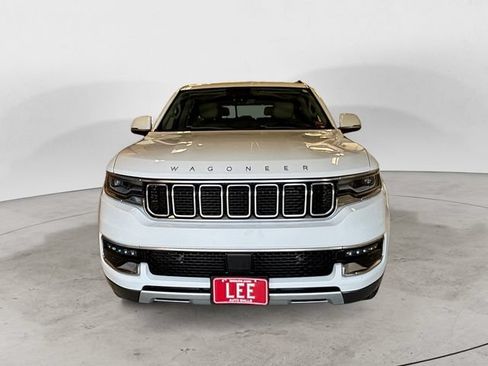 Used 2022 Jeep Wagoneer Series II AWD/4WD image 9