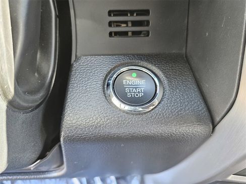 Used 2021 Ford F450 Platinum w/ FX4 Off-Road Package image 17