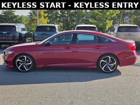 Used 2022 Honda Accord Sport image 4
