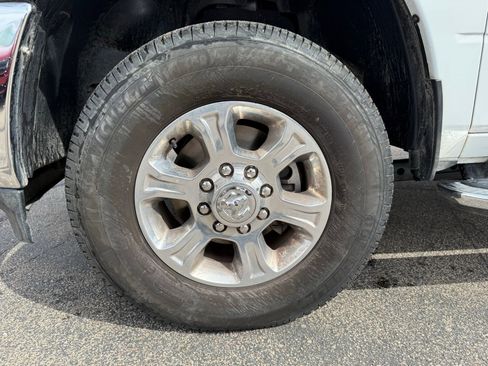 Used 2024 RAM 2500 Big Horn image 41