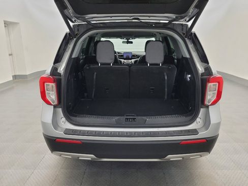 Used 2023 Ford Explorer XLT w/ Equipment Group 202A RWD image 33