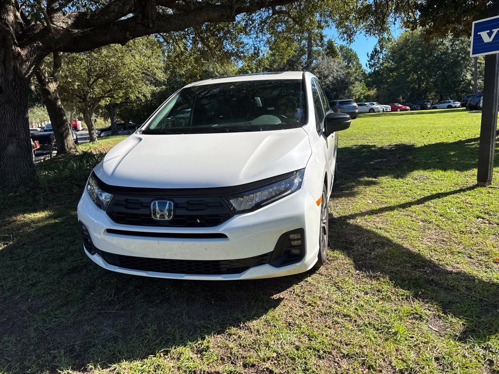 Used 2026 Honda Odyssey Sport-L image 3