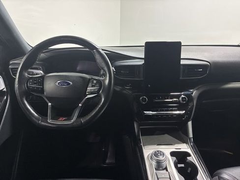 Used 2021 Ford Explorer ST w/ ST Street Pack image 16