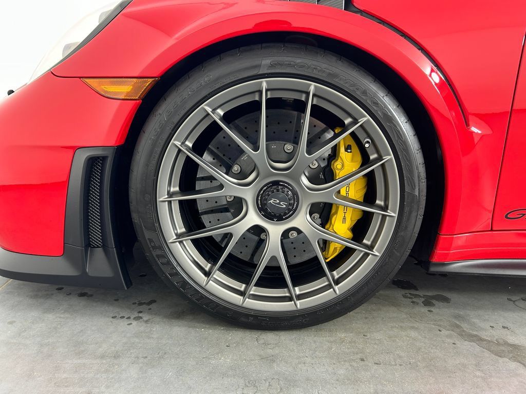 Certified 2018 Porsche 911 GT2 RS w/ Weissach Package RWD image 11