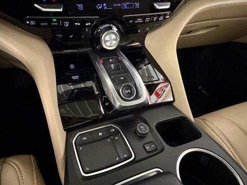 Used 2023 Acura MDX SH-AWD image 28