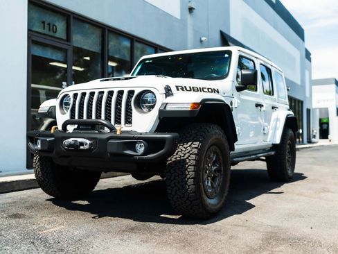 Used 2022 Jeep Wrangler Unlimited Rubicon w/ Trailer Tow Package AWD/4WD image 3