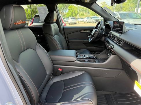 Certified 2026 Honda Pilot TrailSport image 22