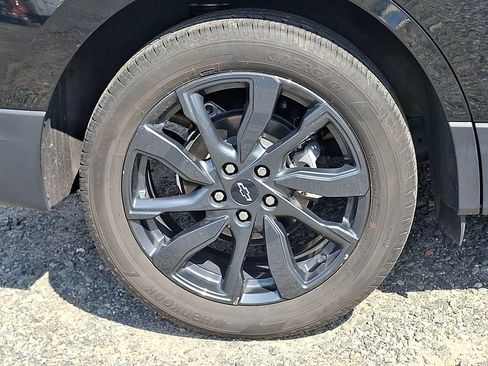 Used 2023 Chevrolet Equinox RS AWD/4WD image 34