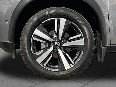 Used 2023 Nissan Rogue Platinum w/ Platinum Premium Package FWD image 11