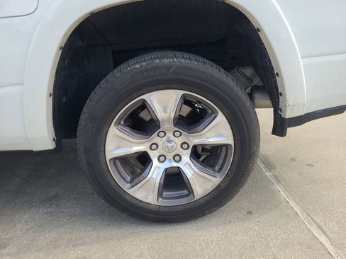 Used 2020 RAM 1500 Laramie image 23