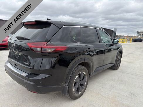 Certified 2024 Nissan Rogue SV w/ SV Premium Package image 5