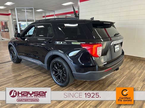Used 2020 Ford Explorer XLT w/ Equipment Group 202A AWD/4WD image 3