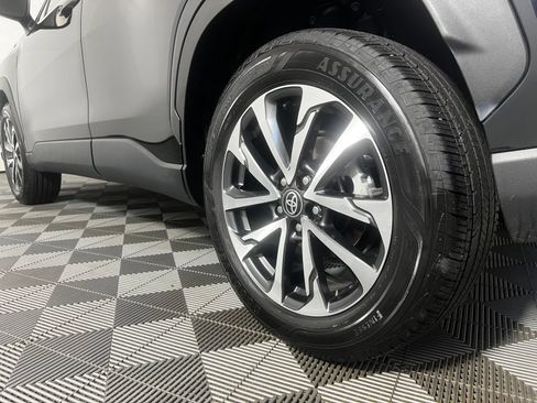 Certified 2023 Toyota Corolla Cross XLE FWD image 23