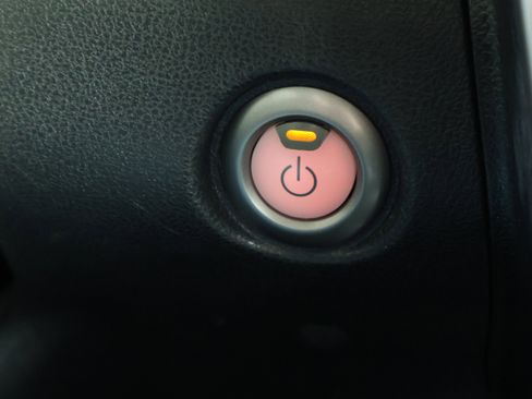 Used 2015 Nissan Leaf SL w/ Premium Package image 30