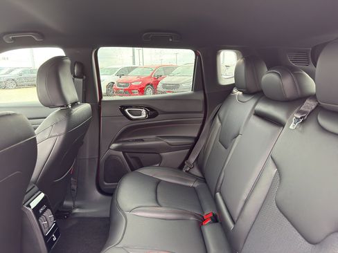 New 2026 Jeep Compass Trailhawk AWD/4WD image 32