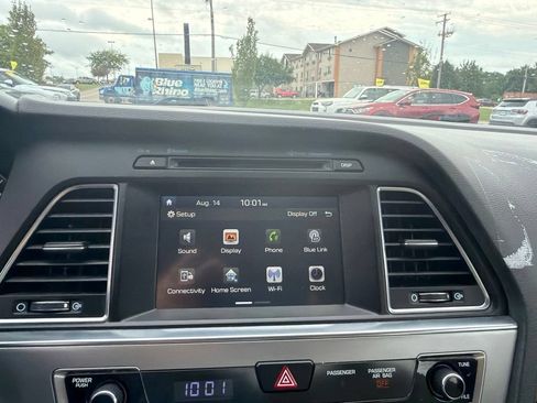 Used 2016 Hyundai Sonata SE FWD image 23