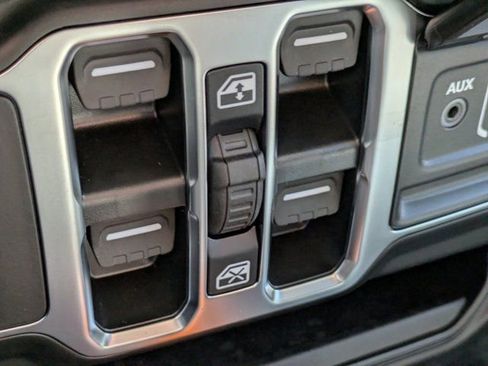 New 2026 Jeep Gladiator Sport image 20