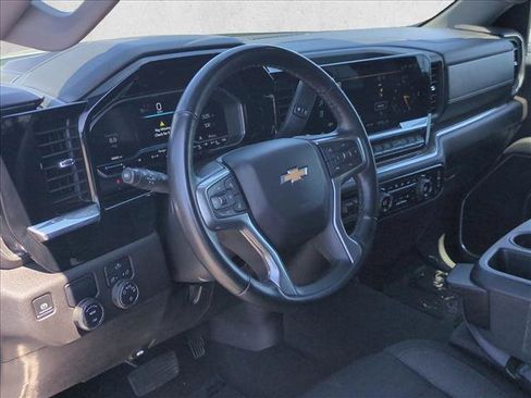 Certified 2025 Chevrolet Silverado 1500 LT RWD image 10
