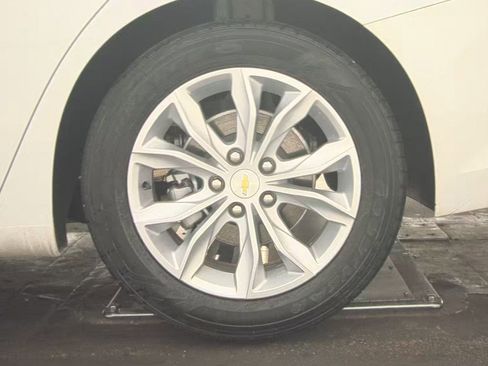 Used 2024 Chevrolet Malibu LT image 13