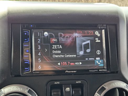 Used 2013 Jeep Wrangler Sport image 17