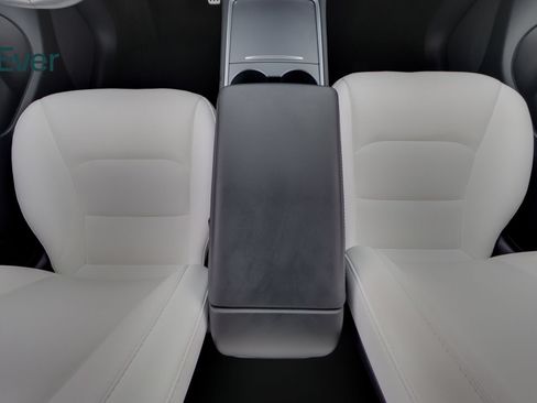 Used 2022 Tesla Model Y Performance AWD/4WD image 26