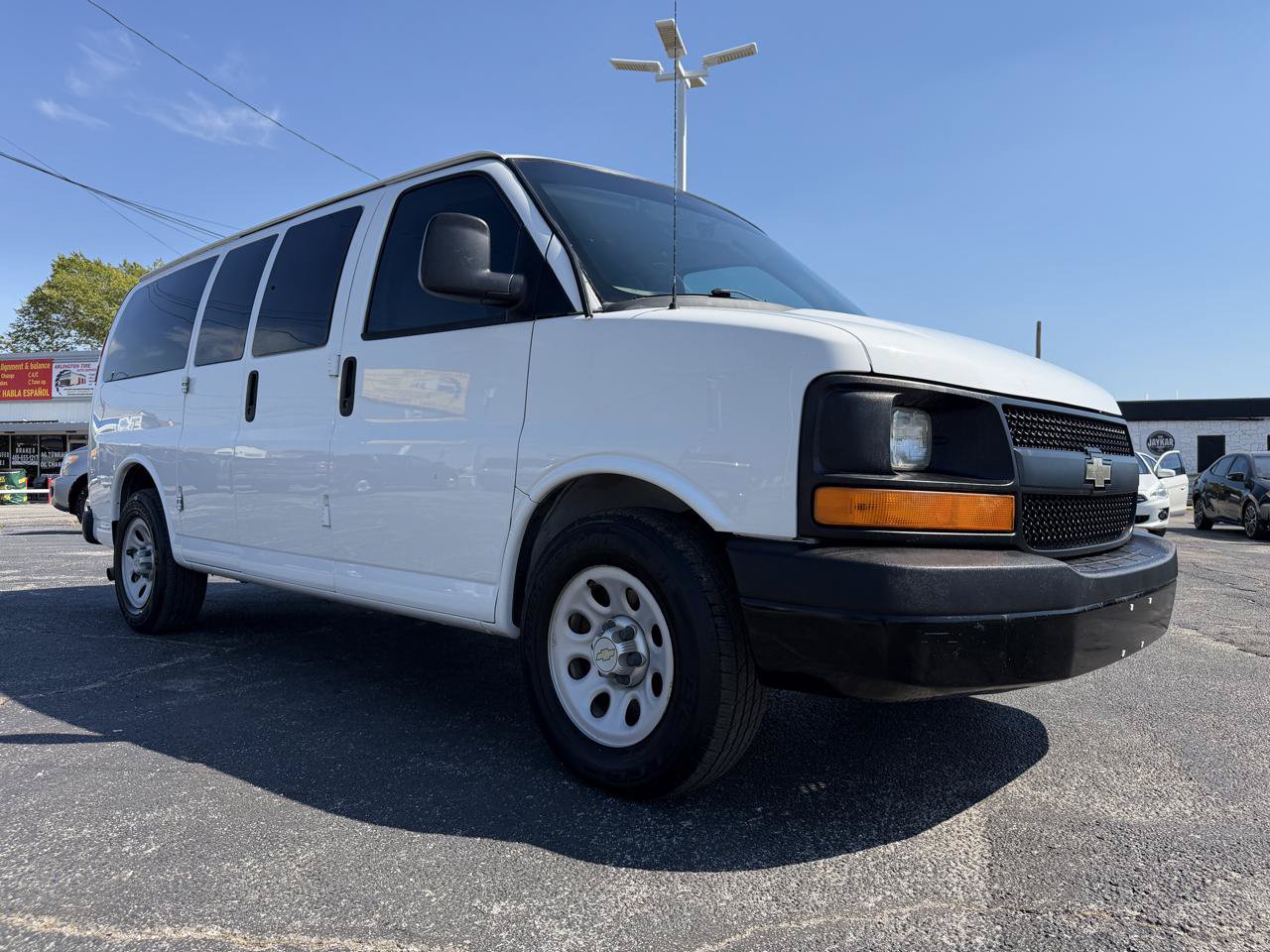 Used 2014 Chevrolet Express 1500 LS RWD image 3