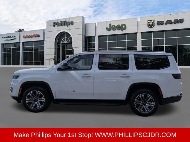 Used 2025 Jeep Wagoneer Series II AWD/4WD image 6