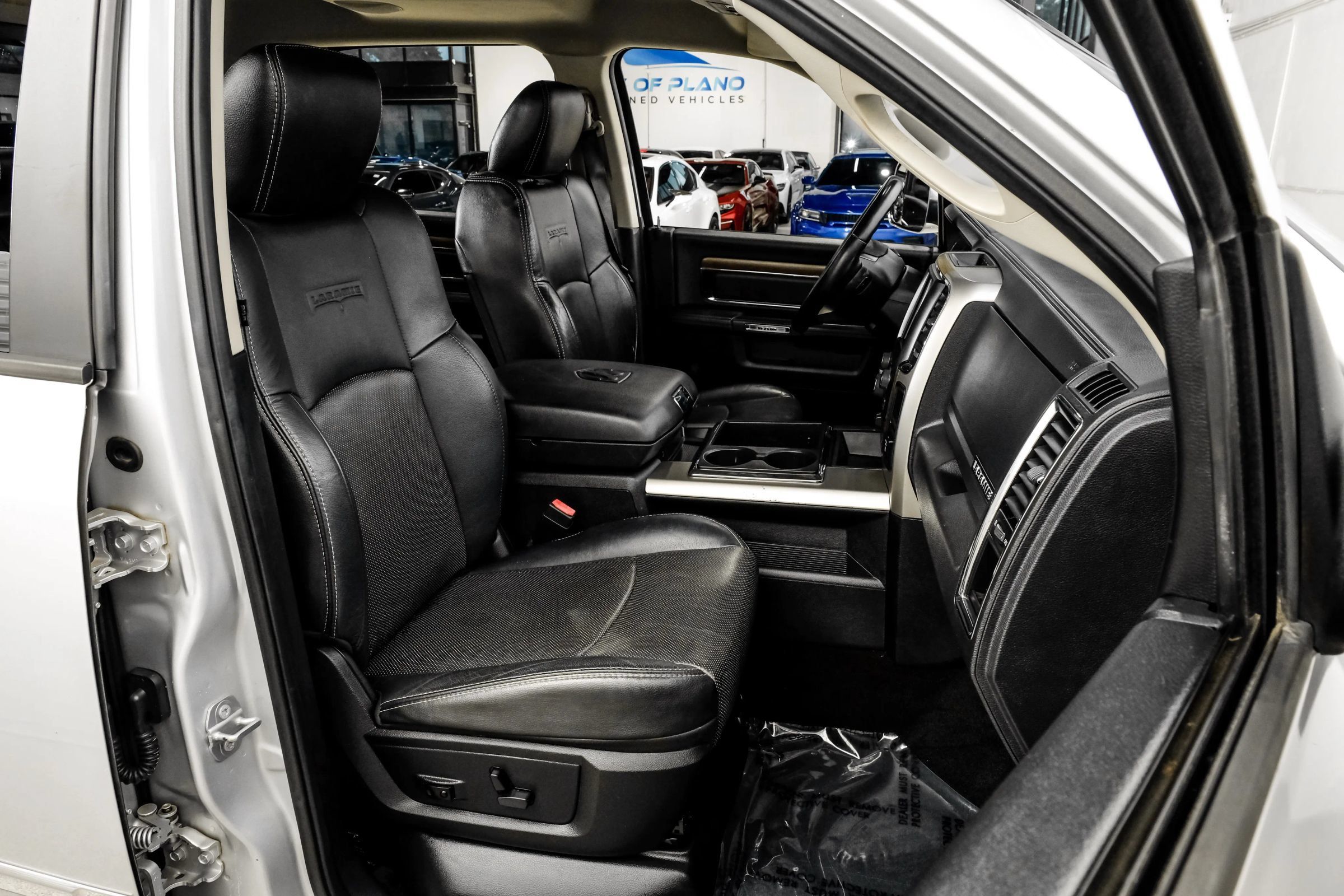 Used 2015 RAM 1500 Laramie w/ Convenience Group AWD/4WD image 47