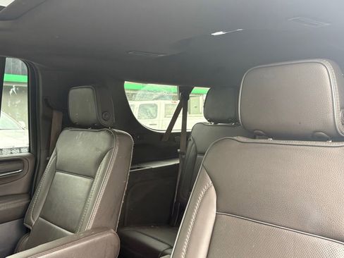 Used 2022 GMC Yukon XL Denali AWD/4WD image 18