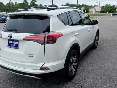 Used 2016 Toyota RAV4 XLE AWD/4WD image 4
