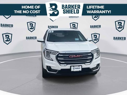Used 2023 GMC Terrain SLT w/ Tech Package AWD/4WD image 4