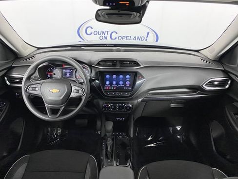 Certified 2023 Chevrolet TrailBlazer LT w/ Convenience Package FWD image 14