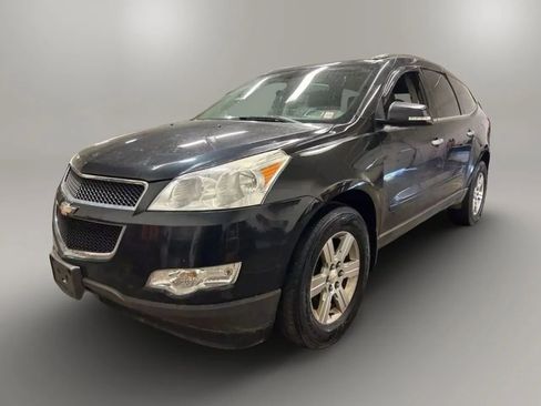 Used 2012 Chevrolet Traverse LT image 1