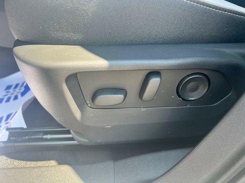 Used 2025 Buick Envision Sport Touring AWD/4WD image 18