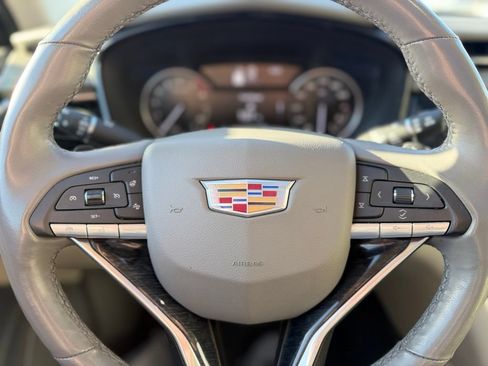 Used 2024 Cadillac XT6 Premium Luxury AWD/4WD image 12