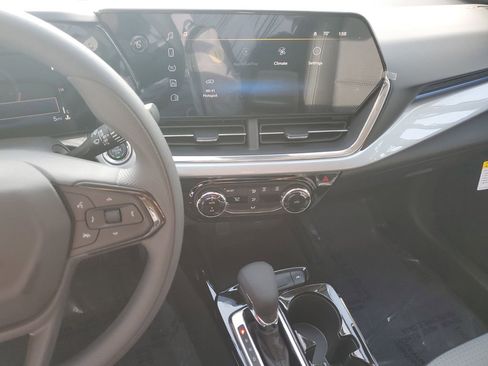 New 2026 Chevrolet Trax LT image 23