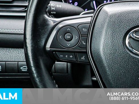 Used 2022 Toyota Camry SE image 29