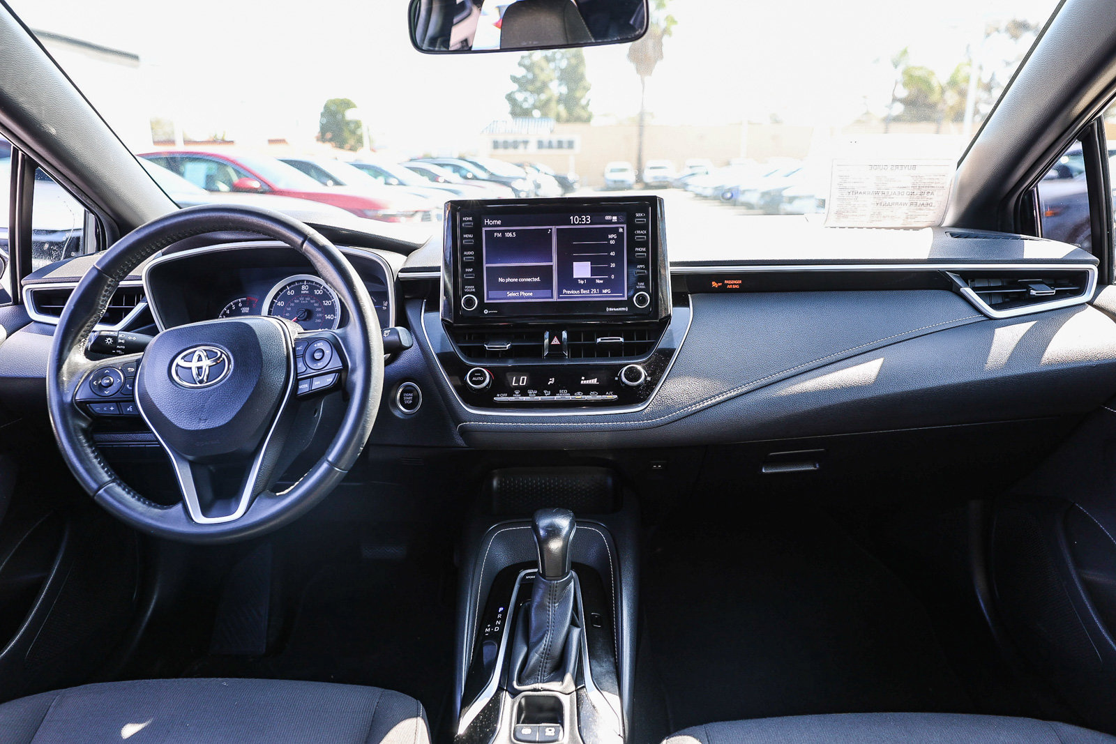 Used 2022 Toyota Corolla SE w/ Carpet Mat Package (TMS) FWD image 2