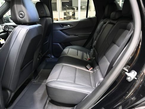 New 2026 Chevrolet Equinox LT w/ Convenience Package II image 11