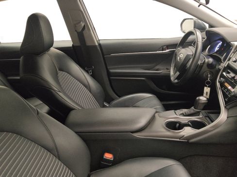 Used 2021 Toyota Camry SE image 21