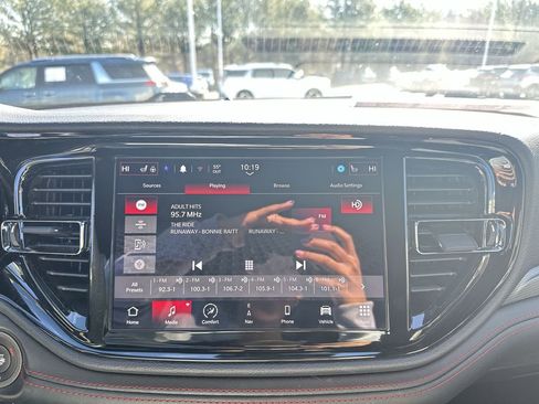 Used 2024 Dodge Durango GT image 12