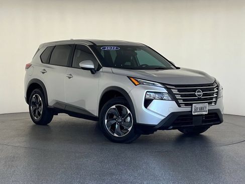 Used 2024 Nissan Rogue SV AWD/4WD image 37