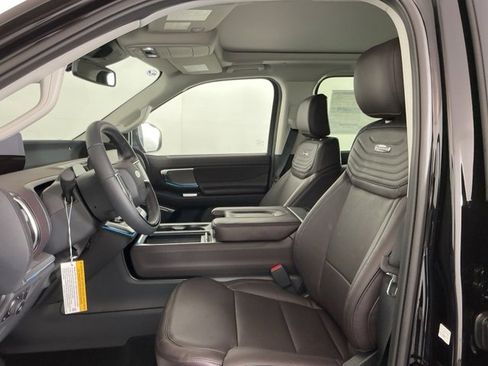 New 2025 Ford Expedition Platinum w/ Platinum Ultimate Package image 16