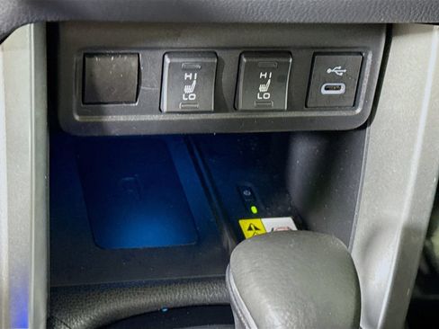 Used 2023 Toyota Corolla Cross AWD Hybrid w/ Convenience Package image 12