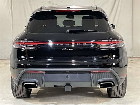 Used 2018 Porsche Macan image 56