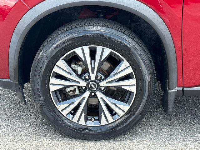 Used 2023 Nissan Rogue SV FWD image 11