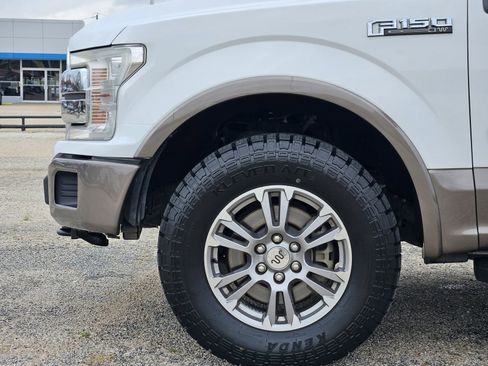 Used 2019 Ford F150 King Ranch image 11